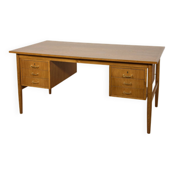 Mid-Century Oak Executive Desk, Denmark, 1960s