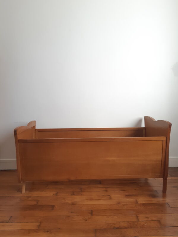 Lit en bois et rotin vintage