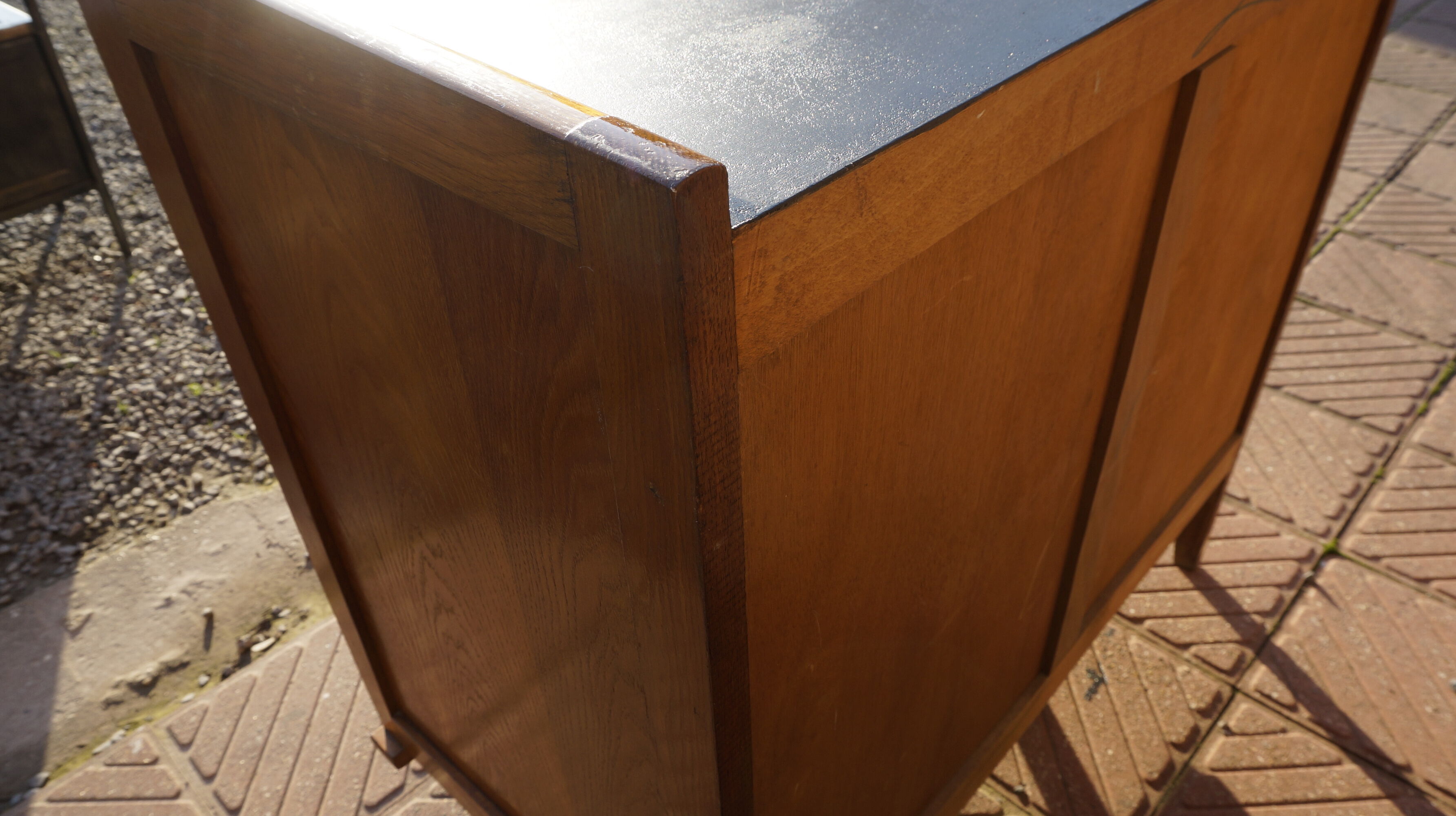 Vintage chest of drawers
