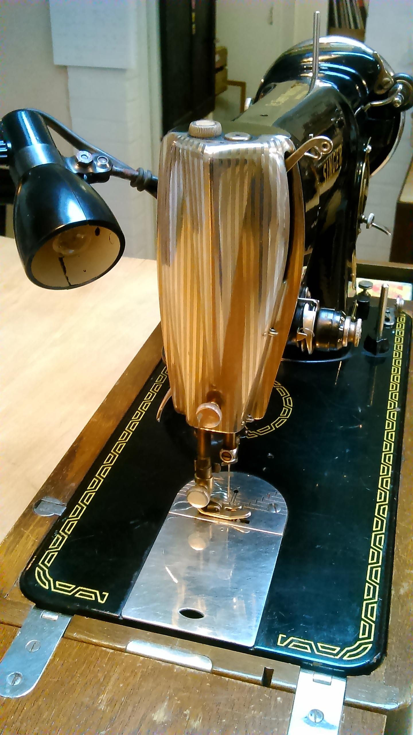 Machine à coudre Singer 191B