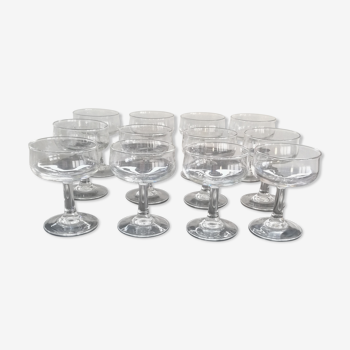 Set of 12 Arcoroc foot glasses