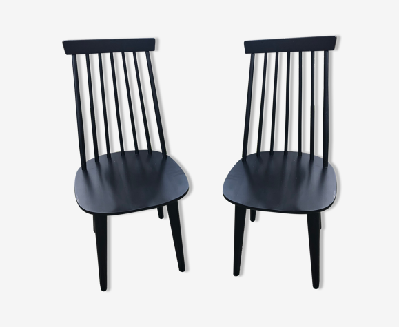 Paire chaises en bois noir vintage