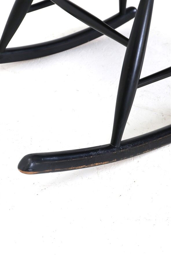 Fauteuil à bascule  “IW 3”  Niels Eilersen / Illum Wikkelsø