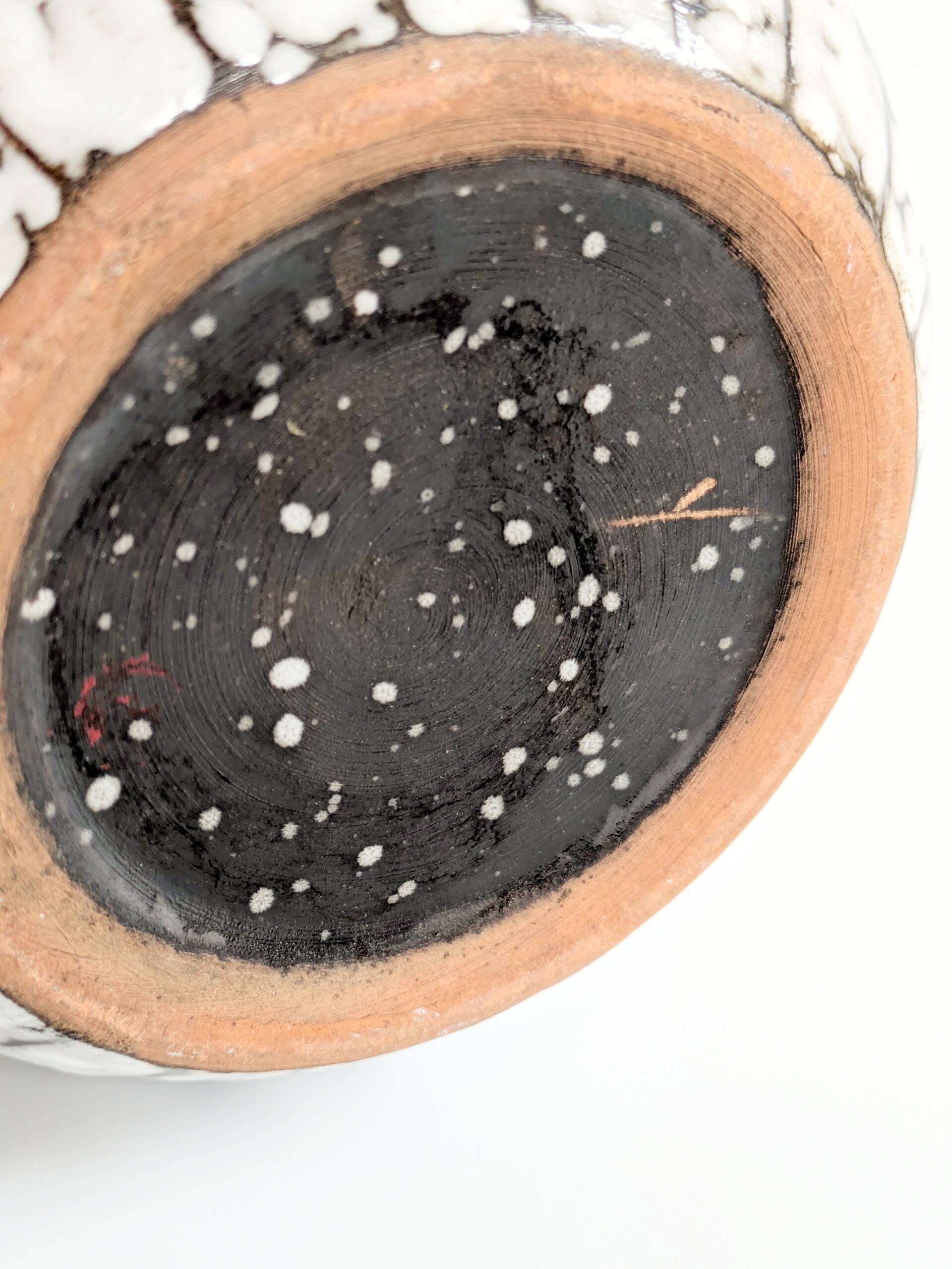 Vintage Hungarian Majolica cache-pot mid-century style Fat Lava ceramic