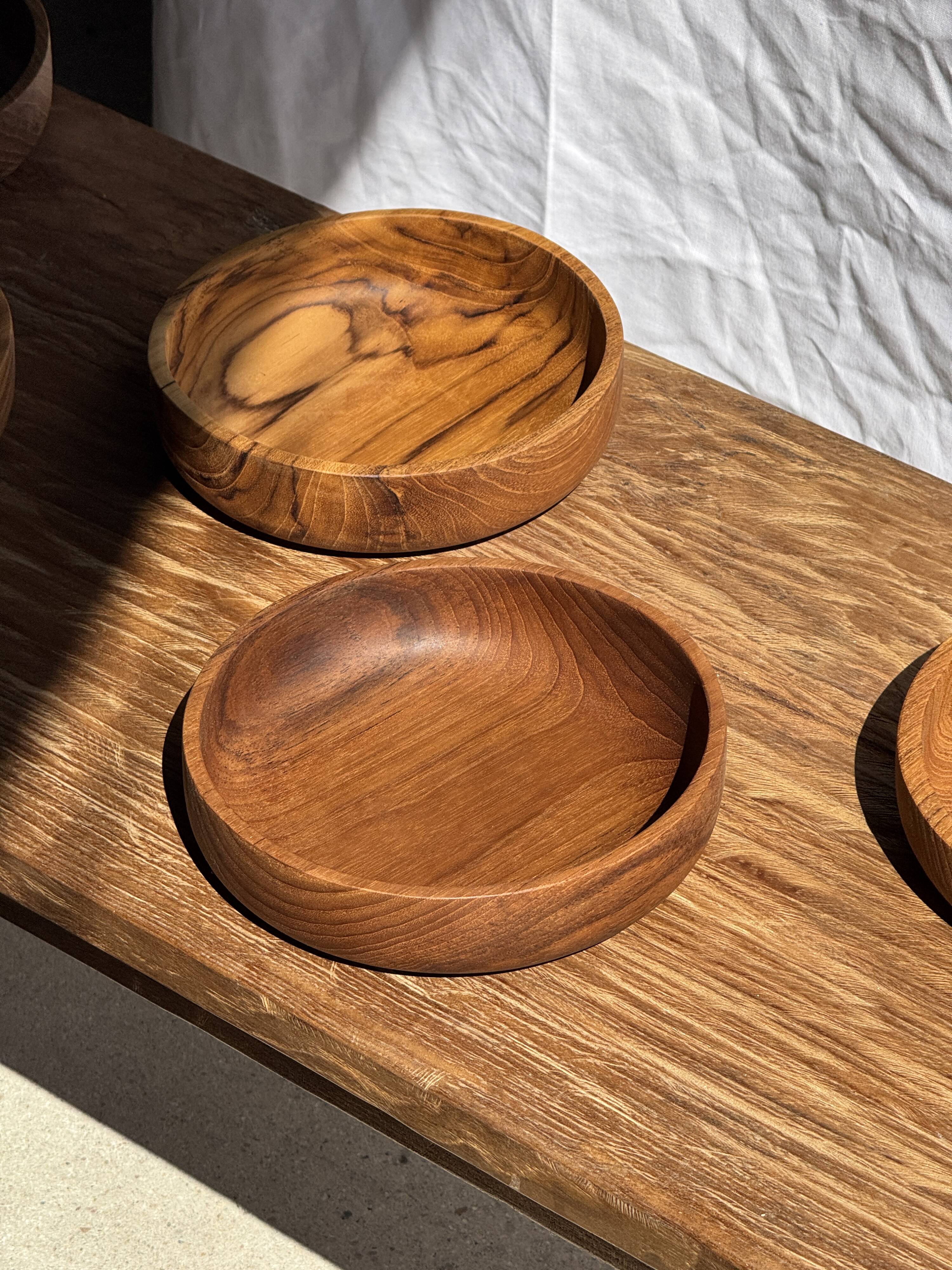 Bowl, cut or presentation plate in monoxyle teak D21 H5