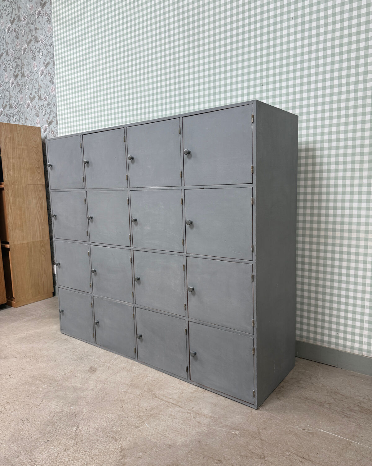 Large patinated locker cabinet (renovated)