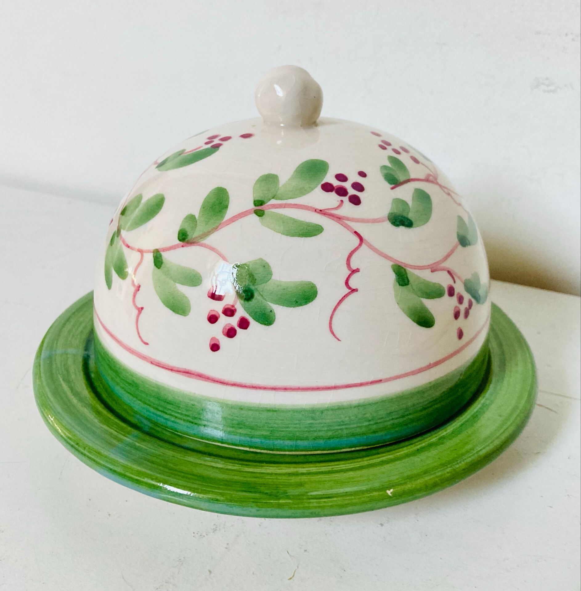 Butter bell in faience from the 20th century signed Mesves R.R Renaud Rémusat.