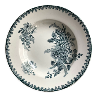 Assiette ancienne terre de fer