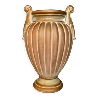 Amphora vase