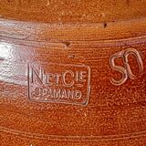 Saloir in sandstone 4 handles and lid