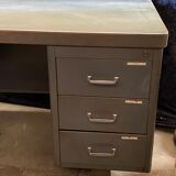 Roneo desk