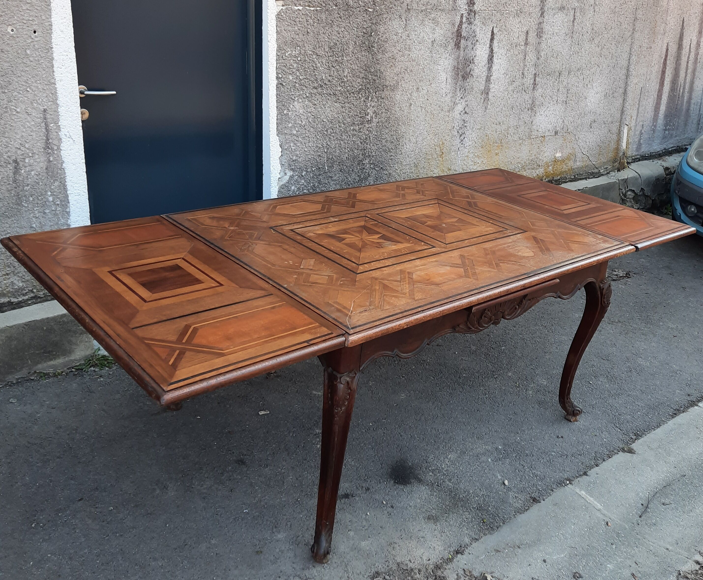 Italian table marquetry tray