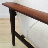 Scandinavian armchair with Lelièvre ecru buckle fabric