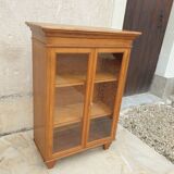 Old showcase