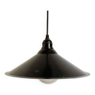 Black metal pendant light