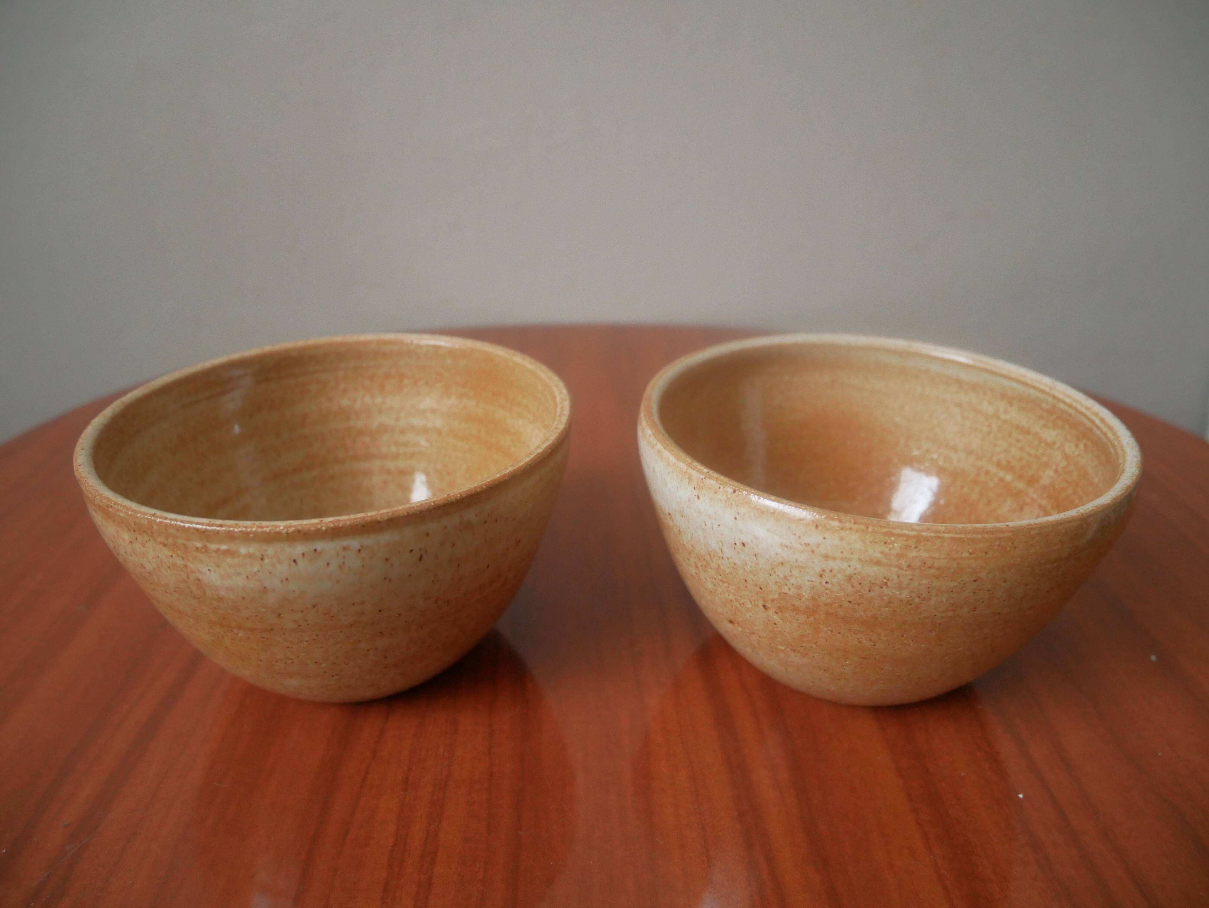 Vintage stoneware ceramic bowls handmade pottery Scandinavian country decoration artisanal manufacturing