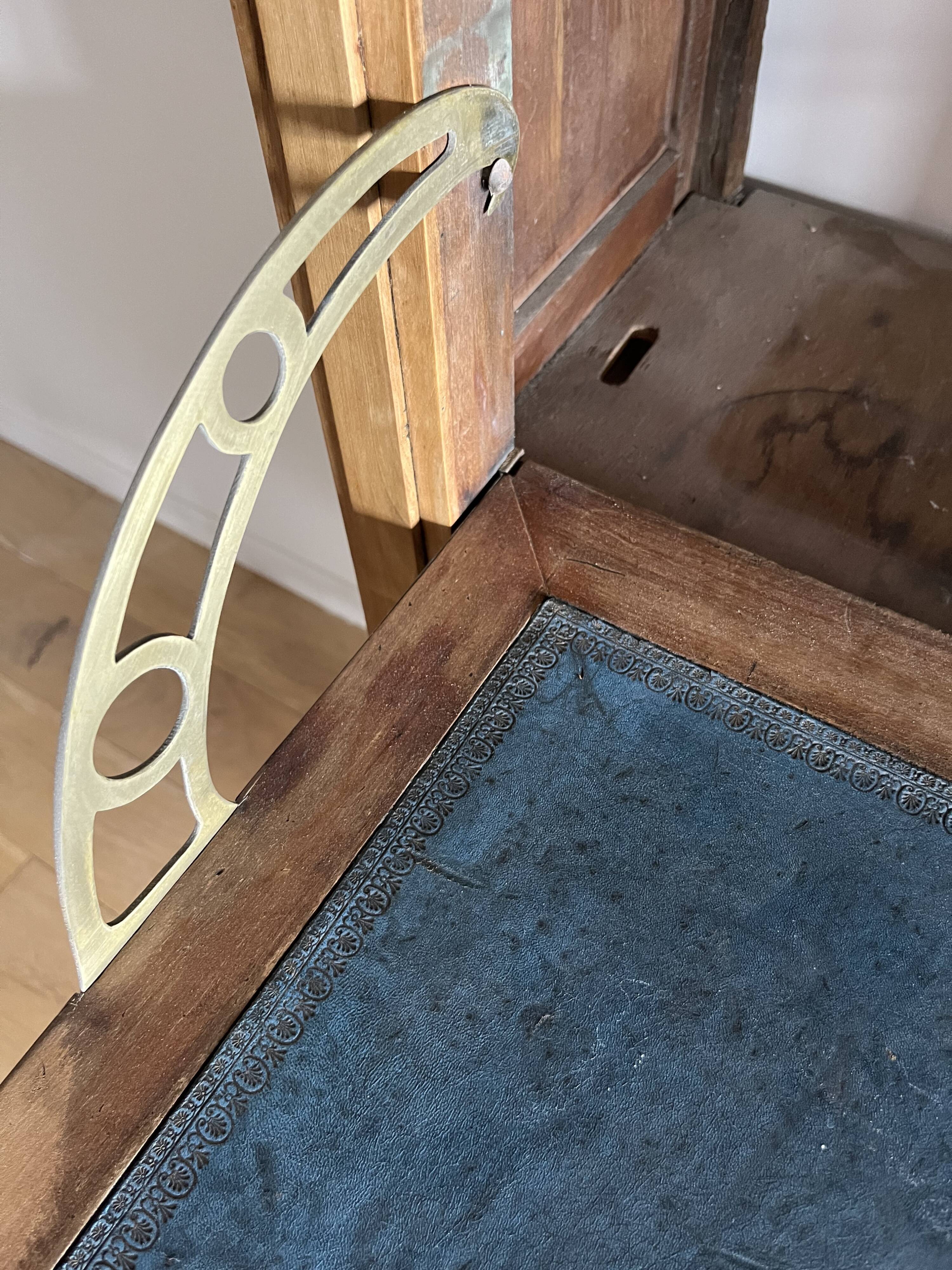 Secretary / small storage unit