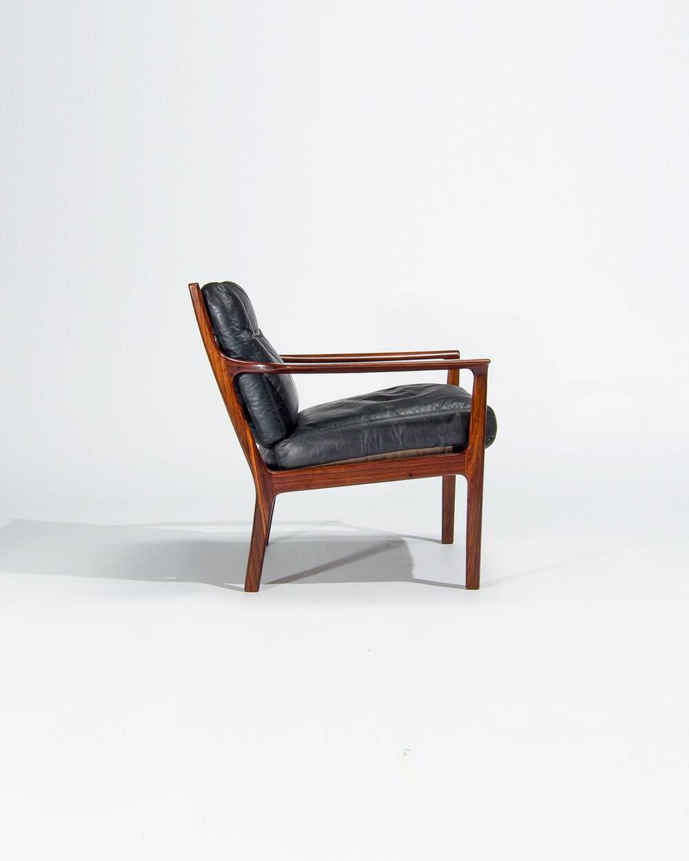 Mid Century Rosewood Armchairs in Leather, Danish Design 1950s