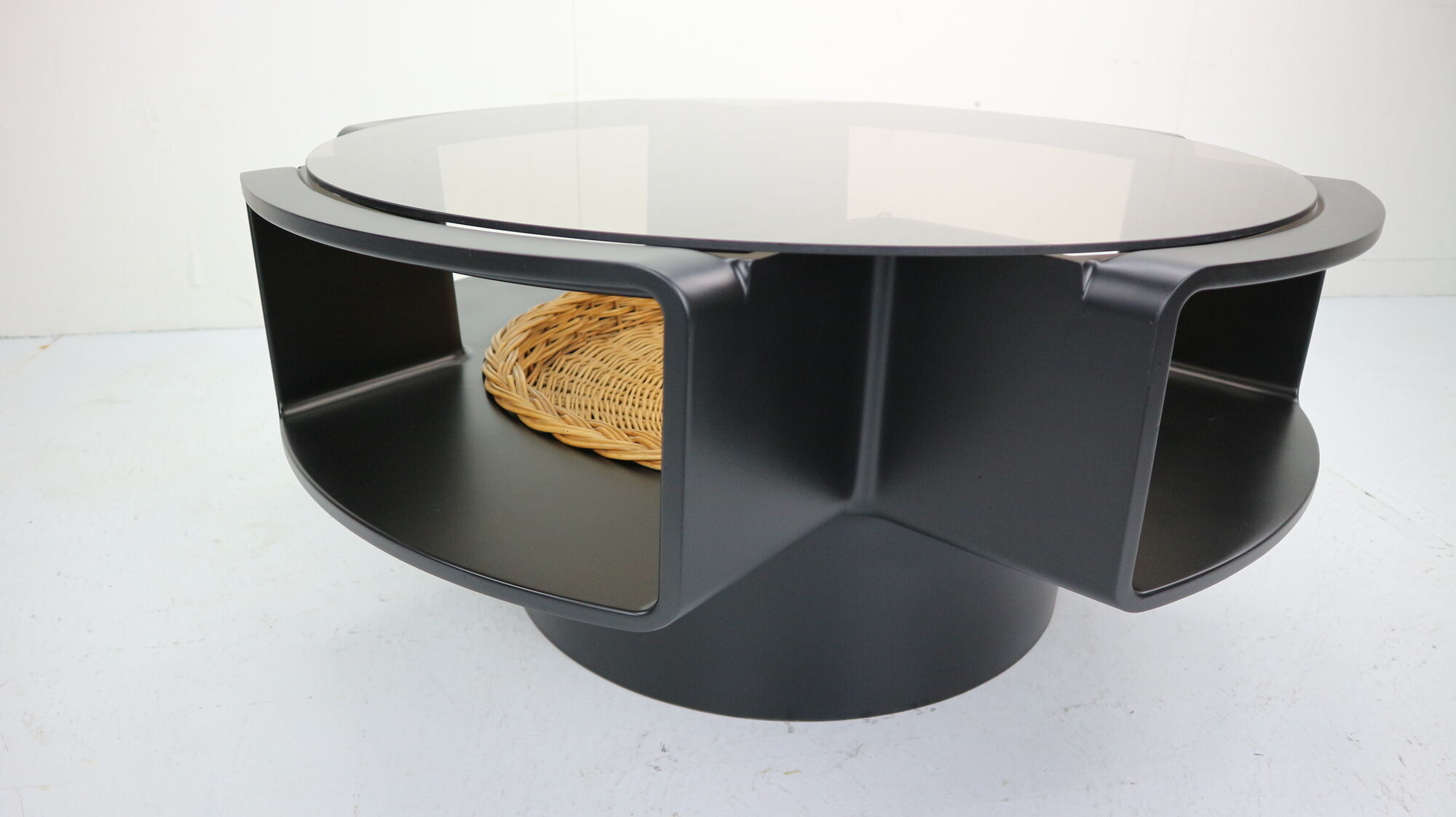 Space Age Ufo coffee table by Jean Maneval, Meubilier De France, 1960