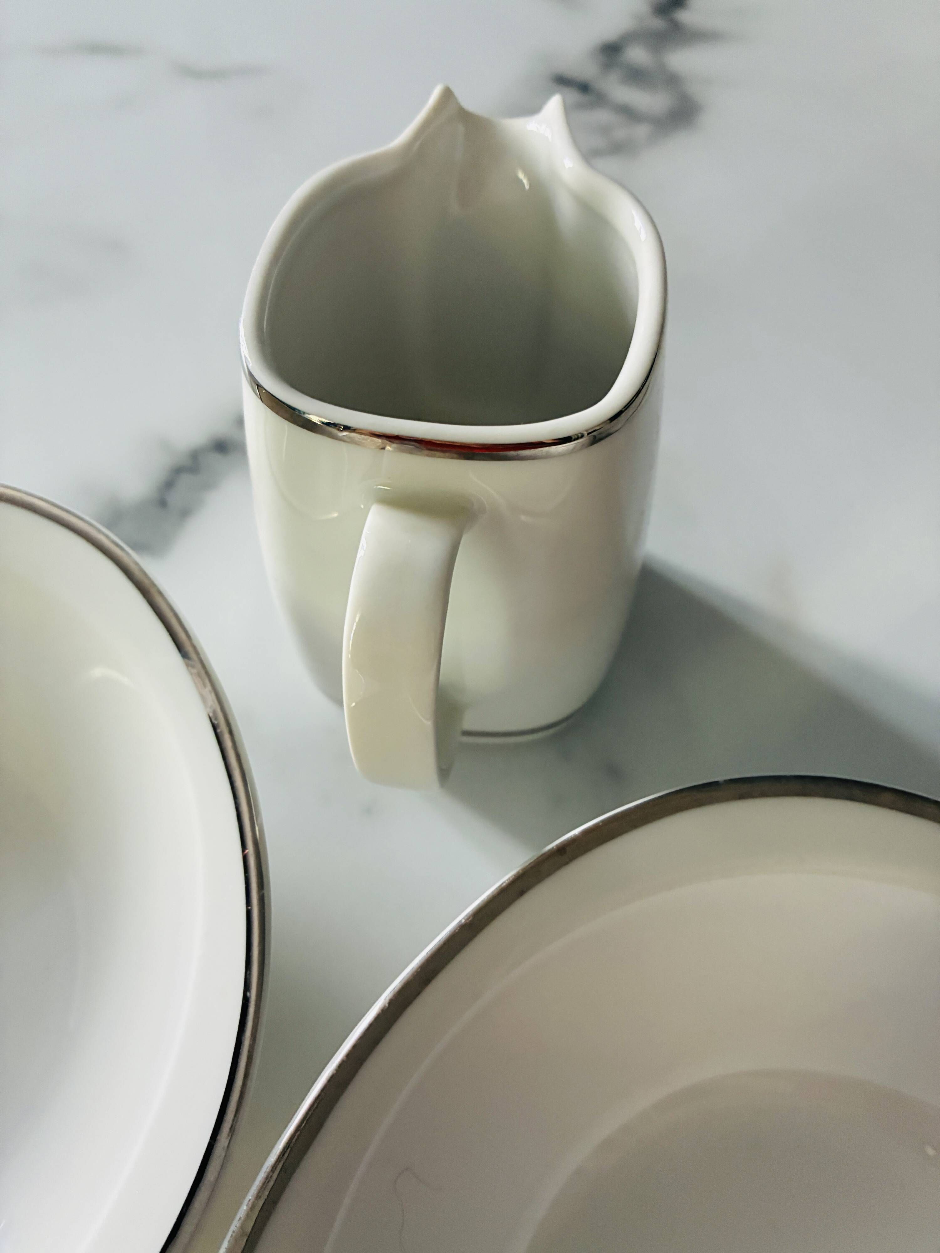 Small milk jug and porcelain bowls Schirnding Bavaria