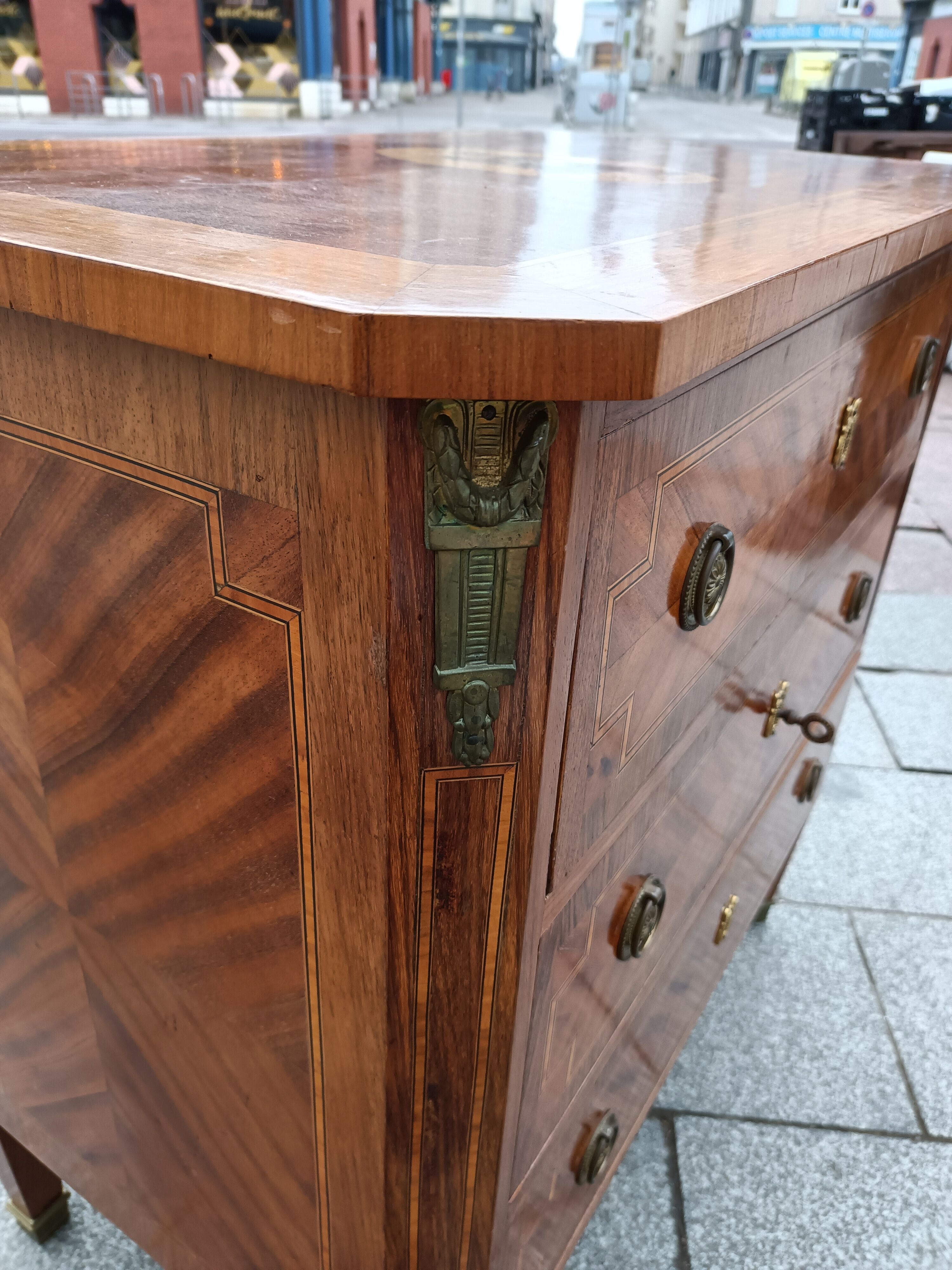 Old Louis XVI style chest of drawers in marquetry