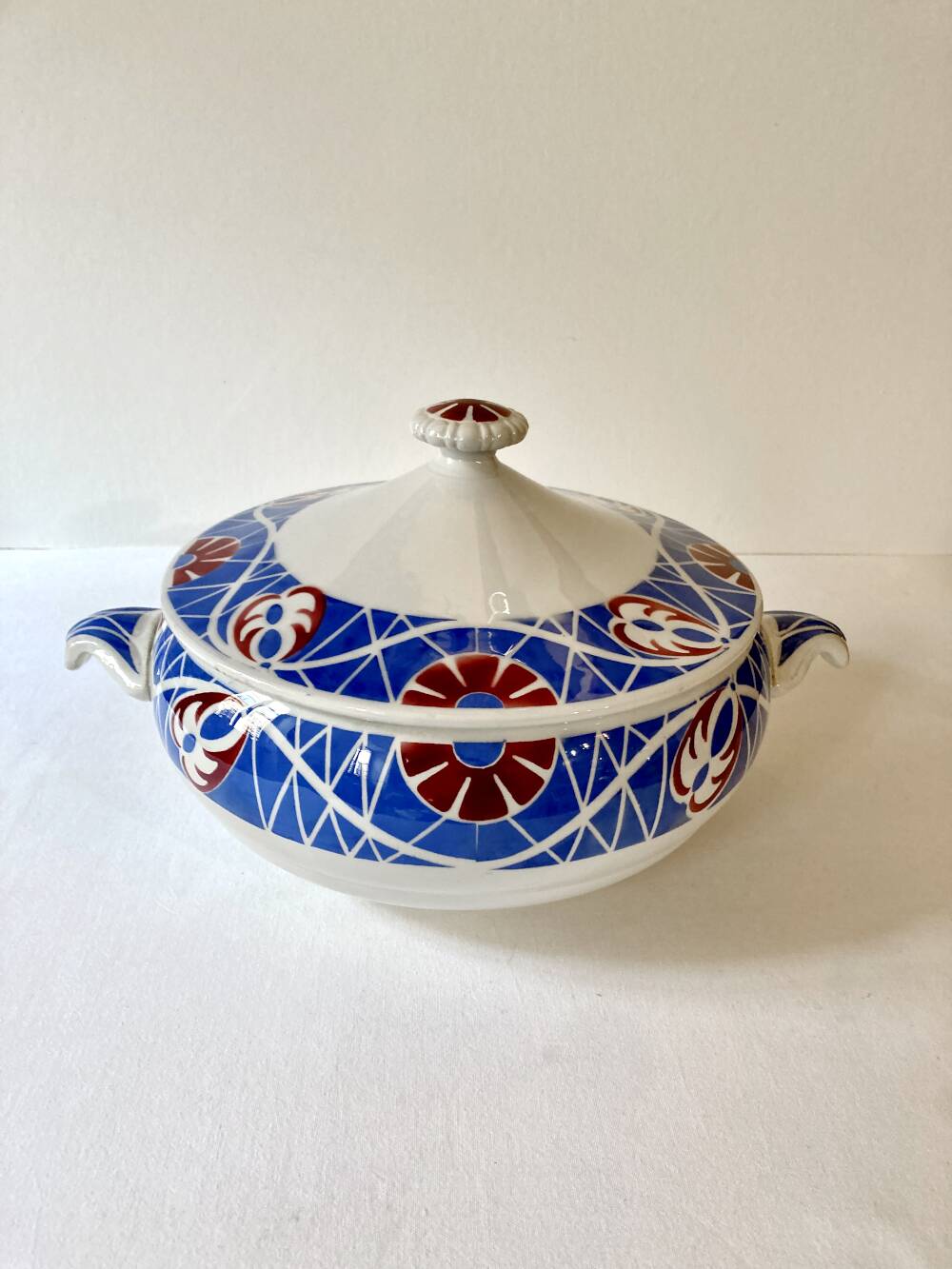 Soup tureen, Sarreguemines, Robinson model