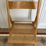 set of 2 vintage folding chairs