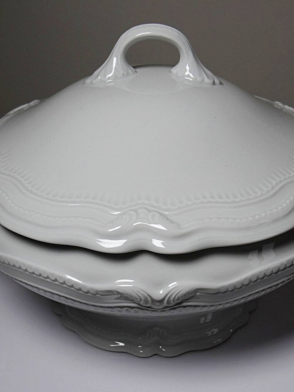 Vintage white Limoges fine porcelain soup/vegetable dish attributed to Bernardaud