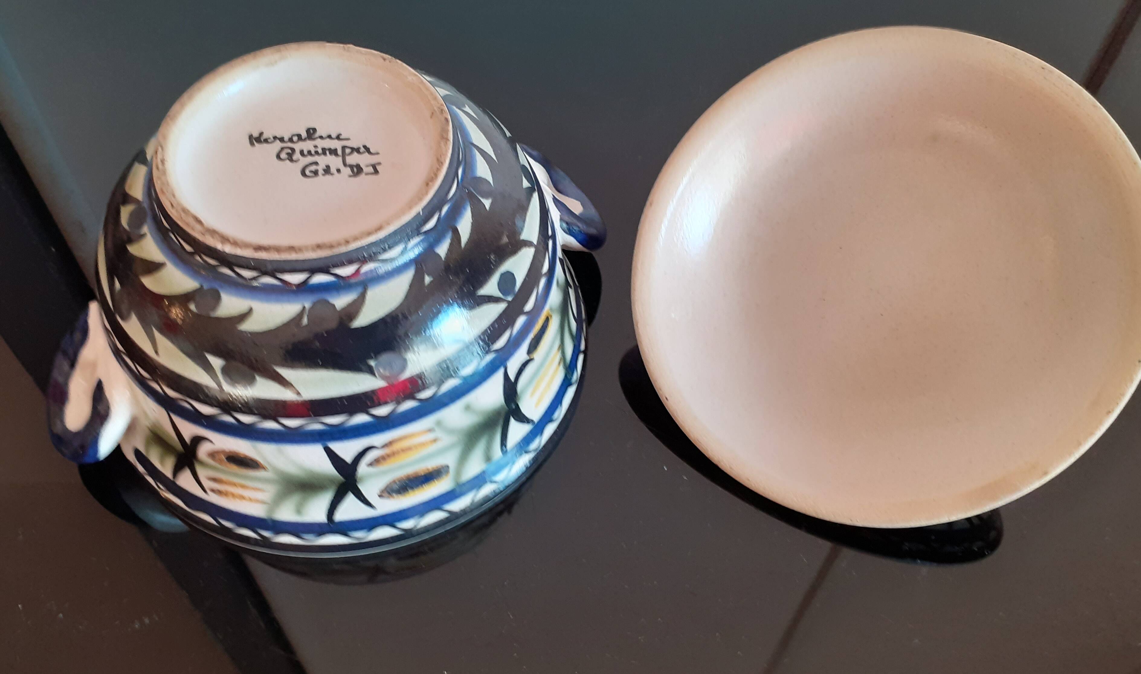 Quimper keraluc / covered ceramic pot / hand painted