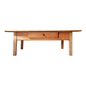 Old low farmhouse table in solid wood with its drawer - 128cm