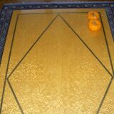 laminate maple coffee table