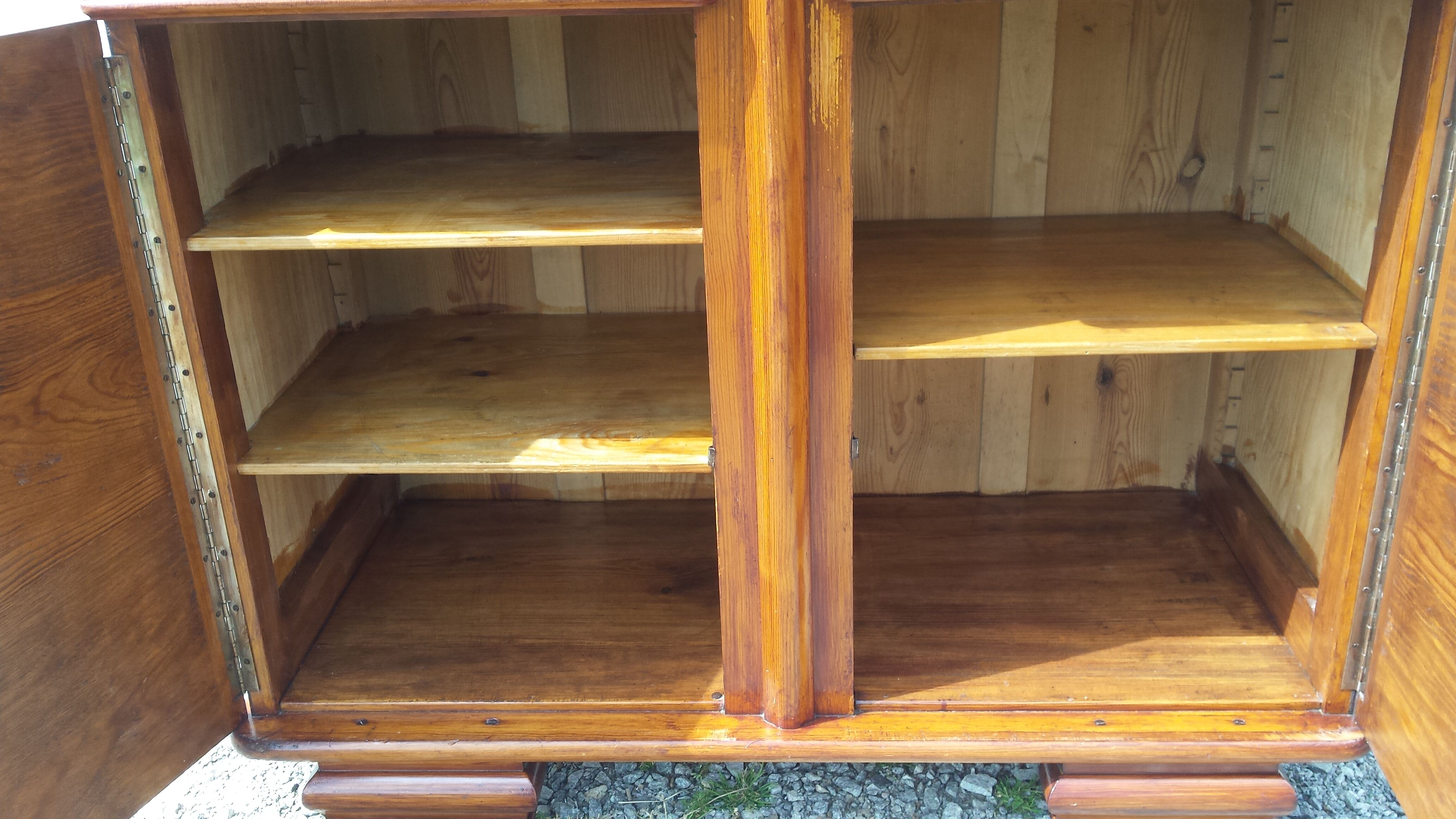 Mado cork tray buffet