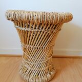 Diabolo rattan stool