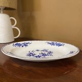 Oval dish in Tournai porcelain, Boch Frères, fly decoration