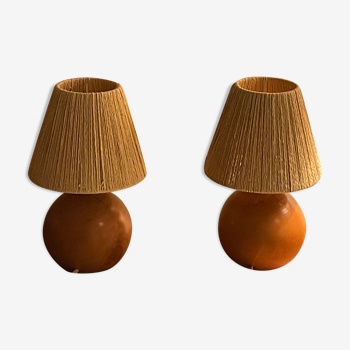 Paire de lampes boule bois massif et fil corde raphia vintage