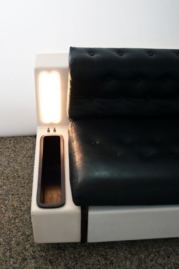 Rare space age sofa bed ‘Tortuga’ in fiberglass with lighting