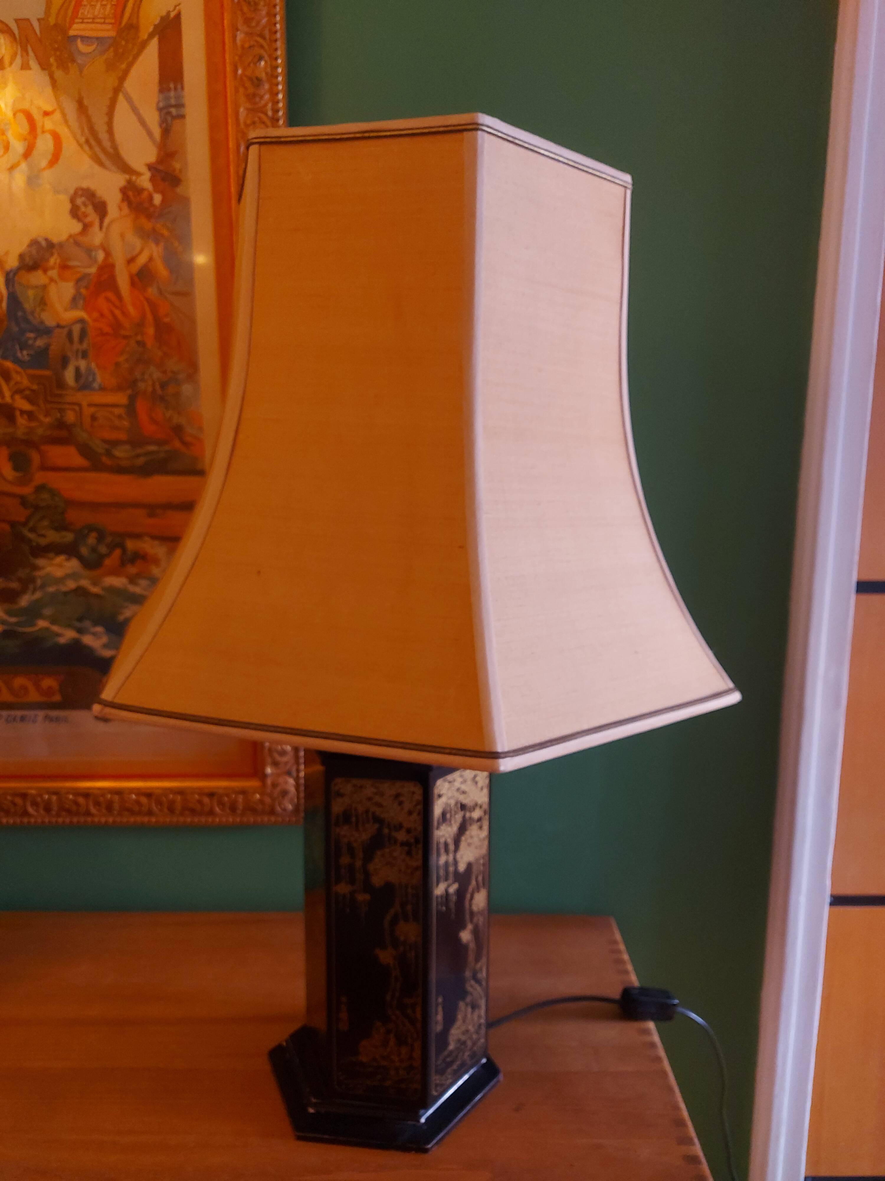 Lampe pagode , abat jour soie