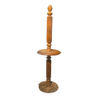 Lampadaire bois sculpté