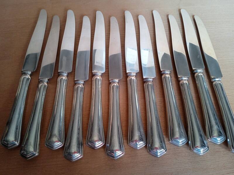 12 silver metal knives, filet model