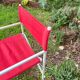 Chaise pliante rouge vintage