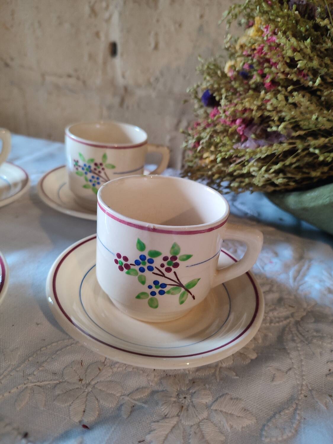 4 iron earth cups and saucers St Amand Moulin des Loups France, Odette model