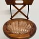 Paire de tabourets de bar vintage en bois et fer forgé avec assises cannées