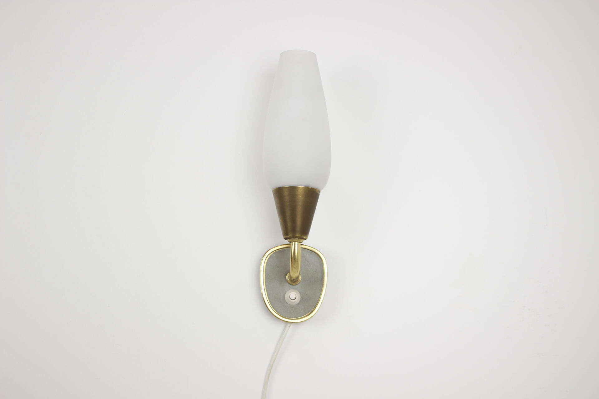 Mid-century German wall lamp, 1960's.