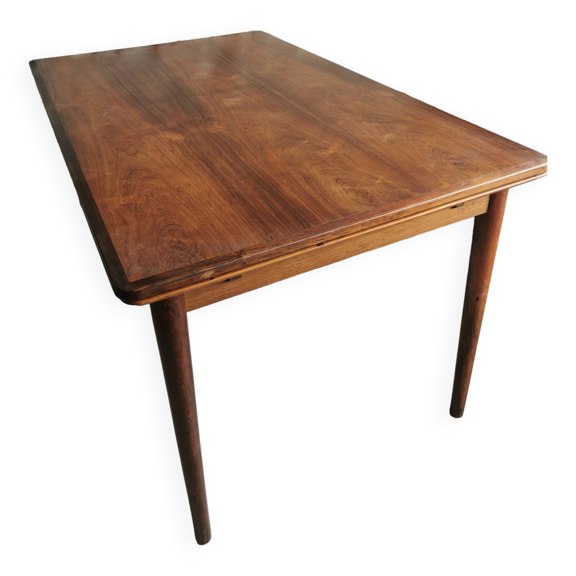 Scandinavian table