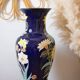 vase vintage motif fleuri creusés en relief
