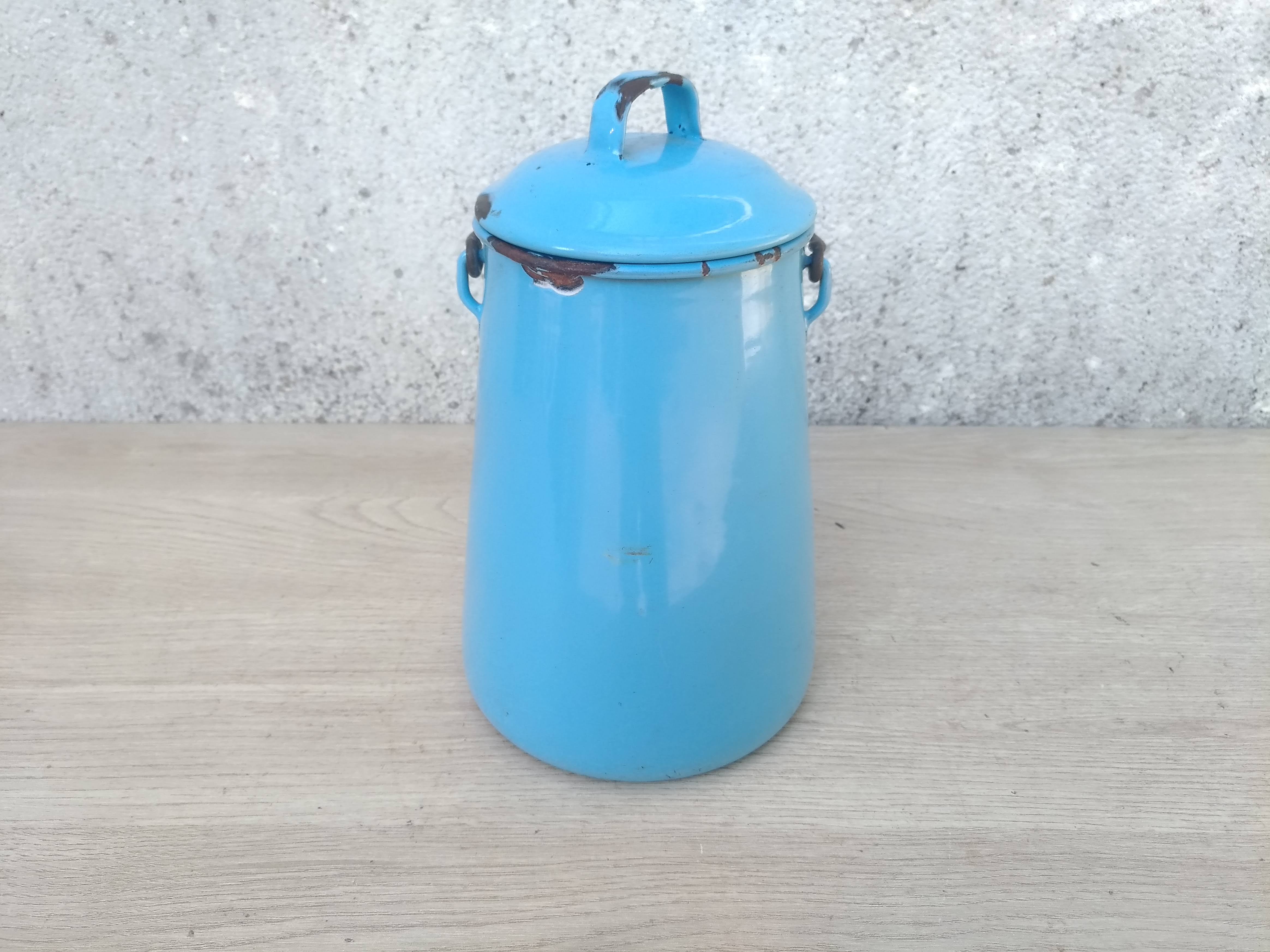 Pot a lait emaillé