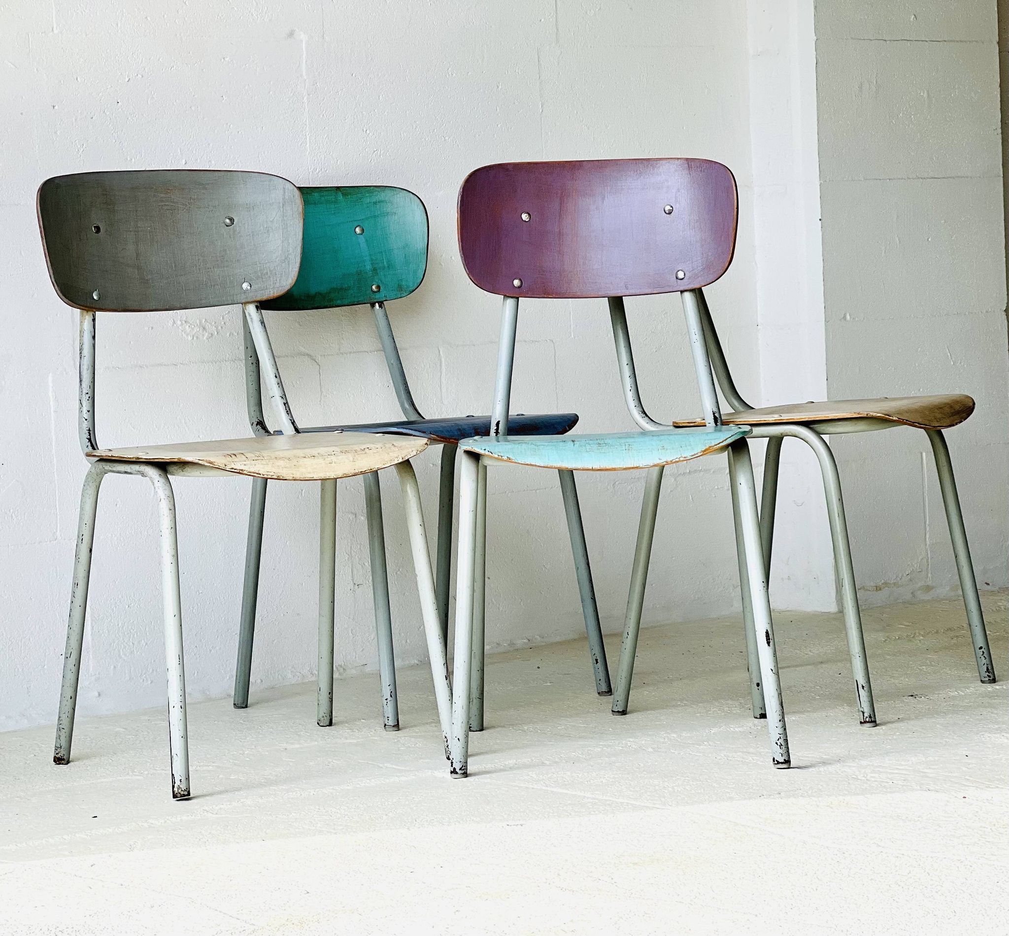 Chaises d'école, ensemble de 4