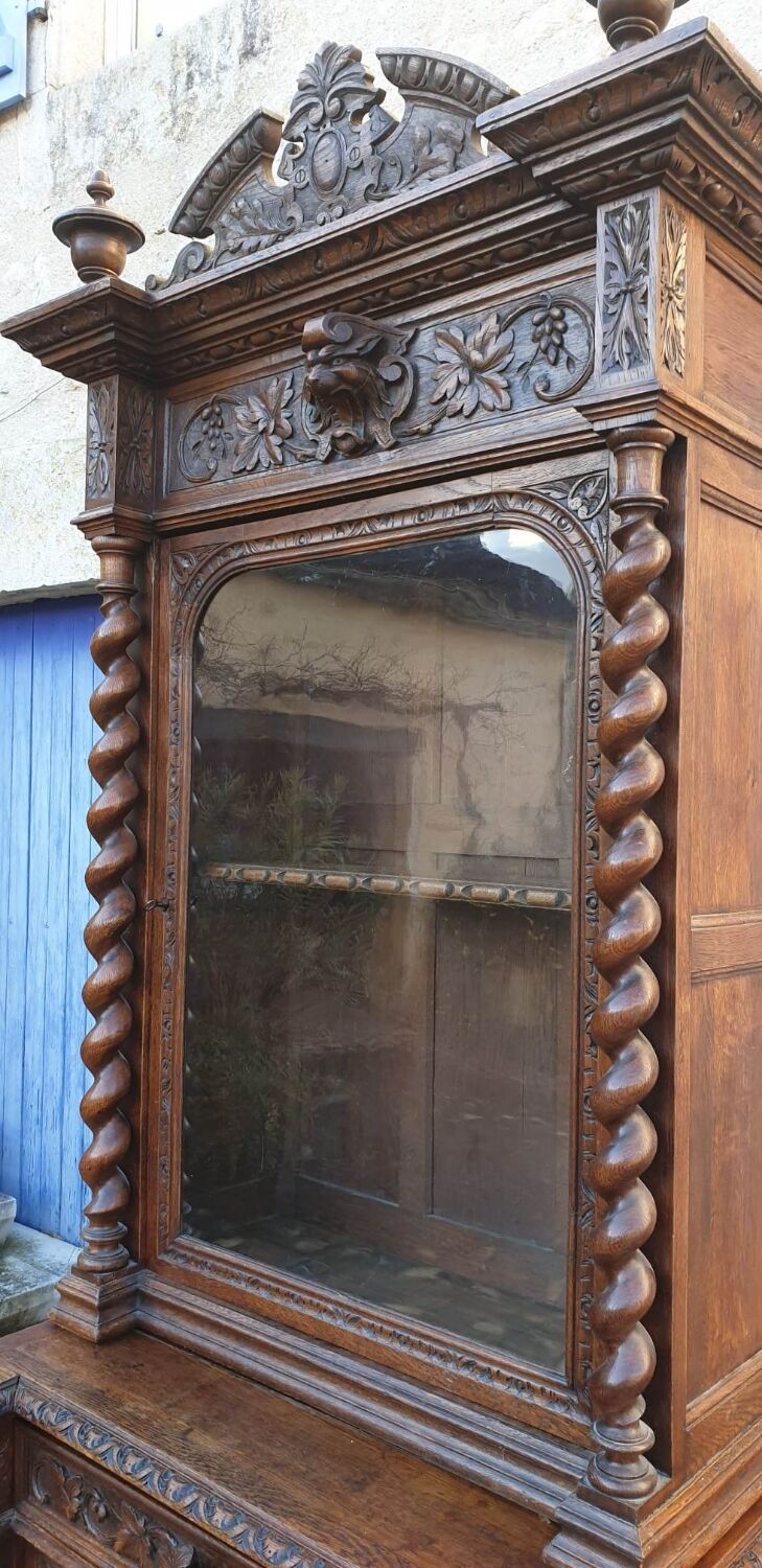 Bookcase showcase in carved oak 19th century