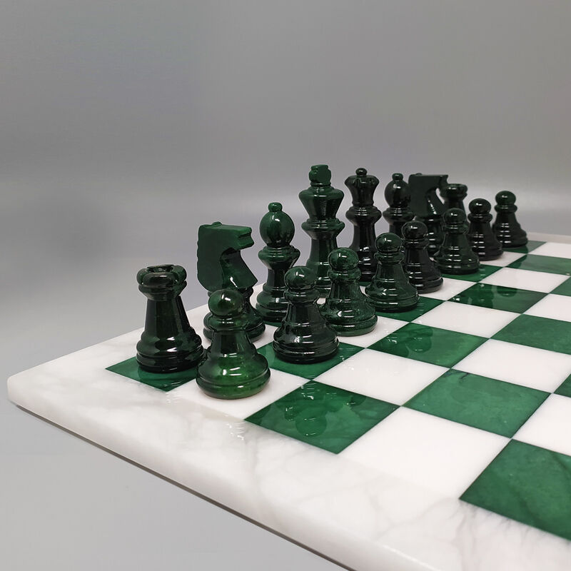 Chess set in volterra alabaster handmade made in italy