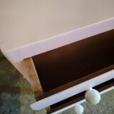 Commode rose poudré